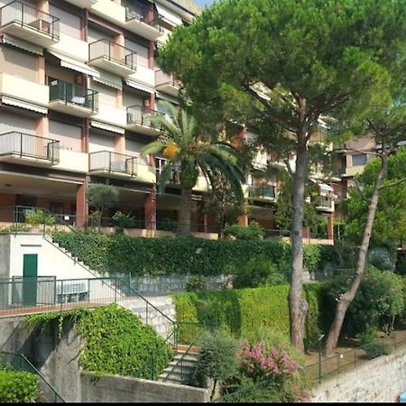 Camera Privata Nell'Appartamento In Zona Residenziale Con 2 Piscine Rapallo Exterior photo
